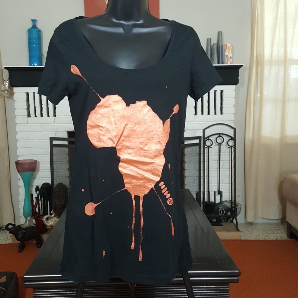 Aku / Akwa black and copper Africa Splash tee